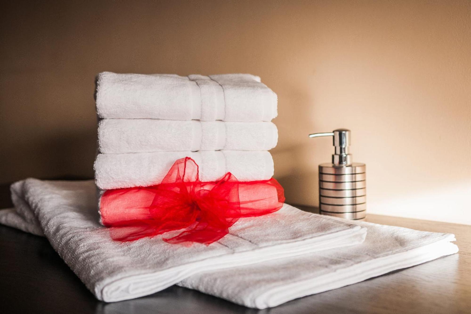Hotelowe Pokoje Paris -Rynek Centrum- City One Kielce Ngoại thất bức ảnh